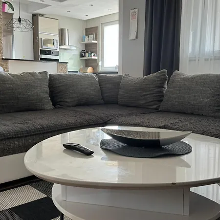 Apartment Poki *